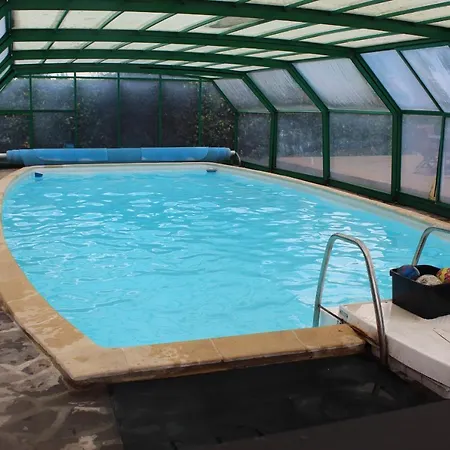 Chambres A La Campagne Avec Piscine * カストー